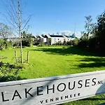 펜션 Lakehouses Luxe Family House 6 Pers