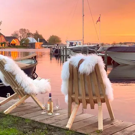 Prázdninový dům Lakehouses Luxe Family House 6 Pers