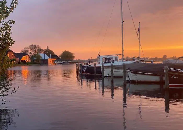 Lakehouses Luxe Family House 6 Pers بيت للعطل Oud Ade