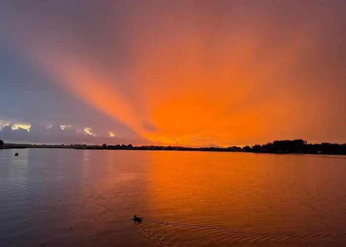 Lakehouses Luxe Family House 6 Pers *